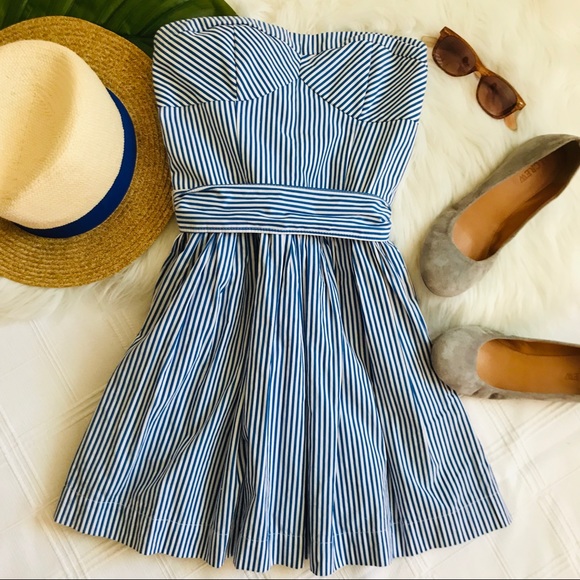Abercrombie & Fitch Dresses & Skirts - Abercrombie & Fitch striped strapless day dress